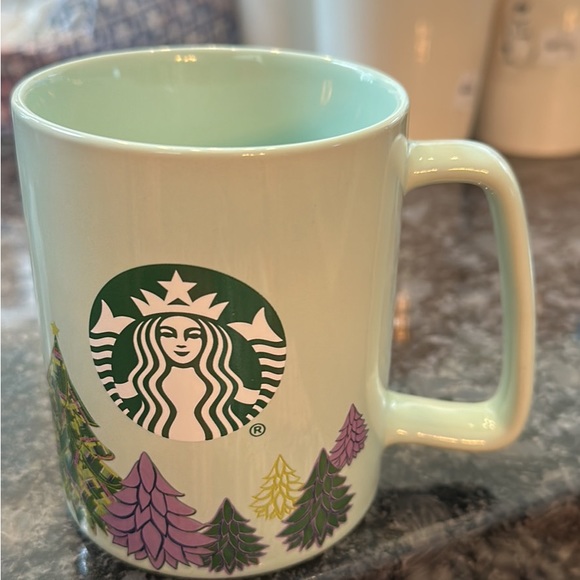 Starbucks, ceramic Christmas tree mug in excellent condition - Picture 1 of 3